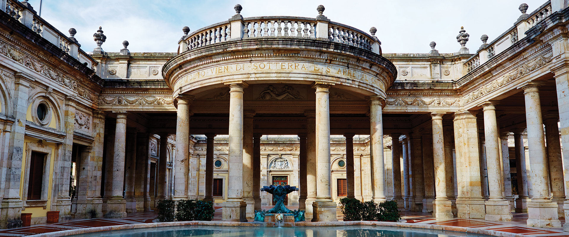 世界有数の百貨店チェーン『Barneys New York』にてMDNA SKINブランドの取り扱いがスタートしました。