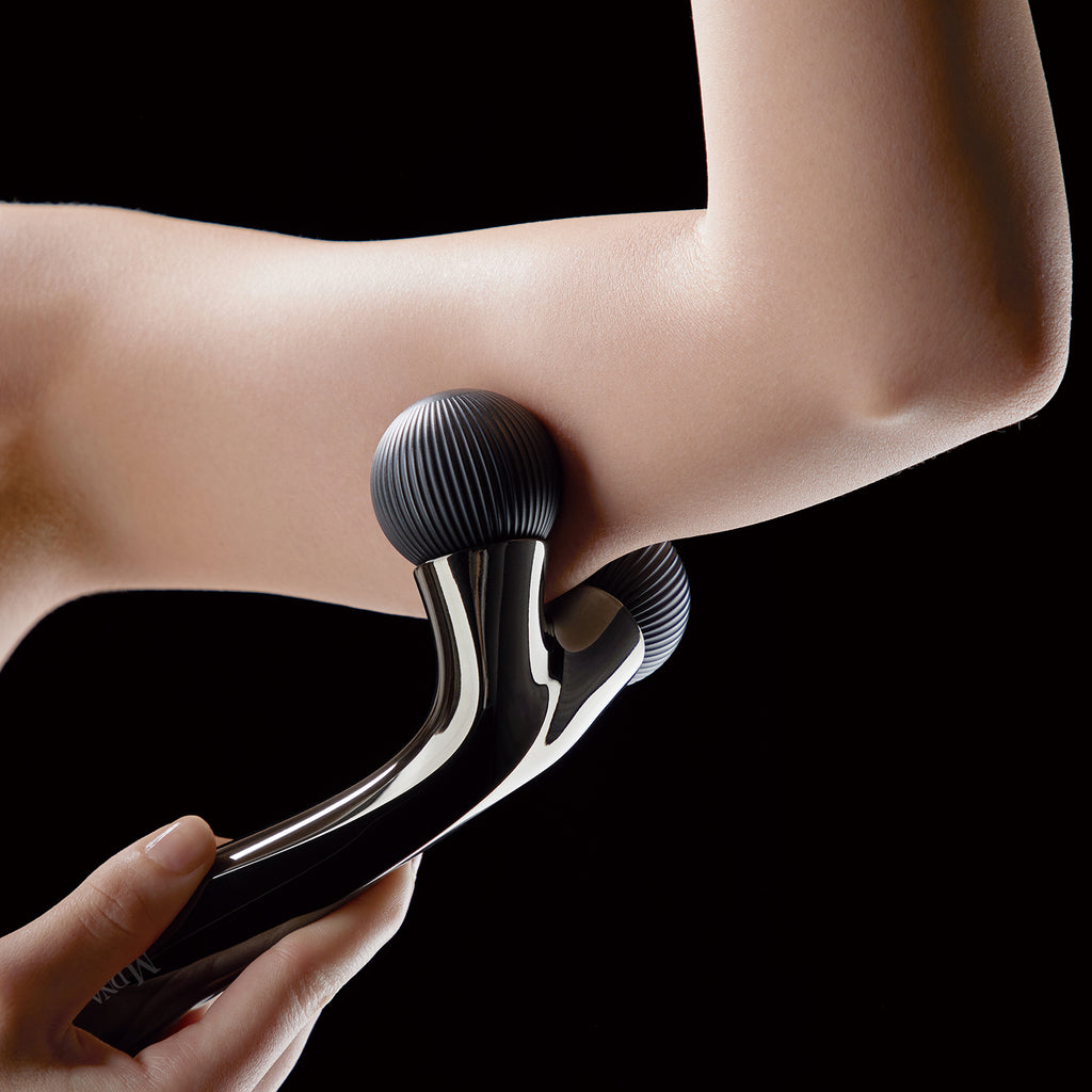 THE BEAUTY ROLLER: A Cutting-Edge Skin Roller | MDNA SKIN THE BEAUTY ROLLER: A Cutting-Edge Skin Roller | MDNA SKIN